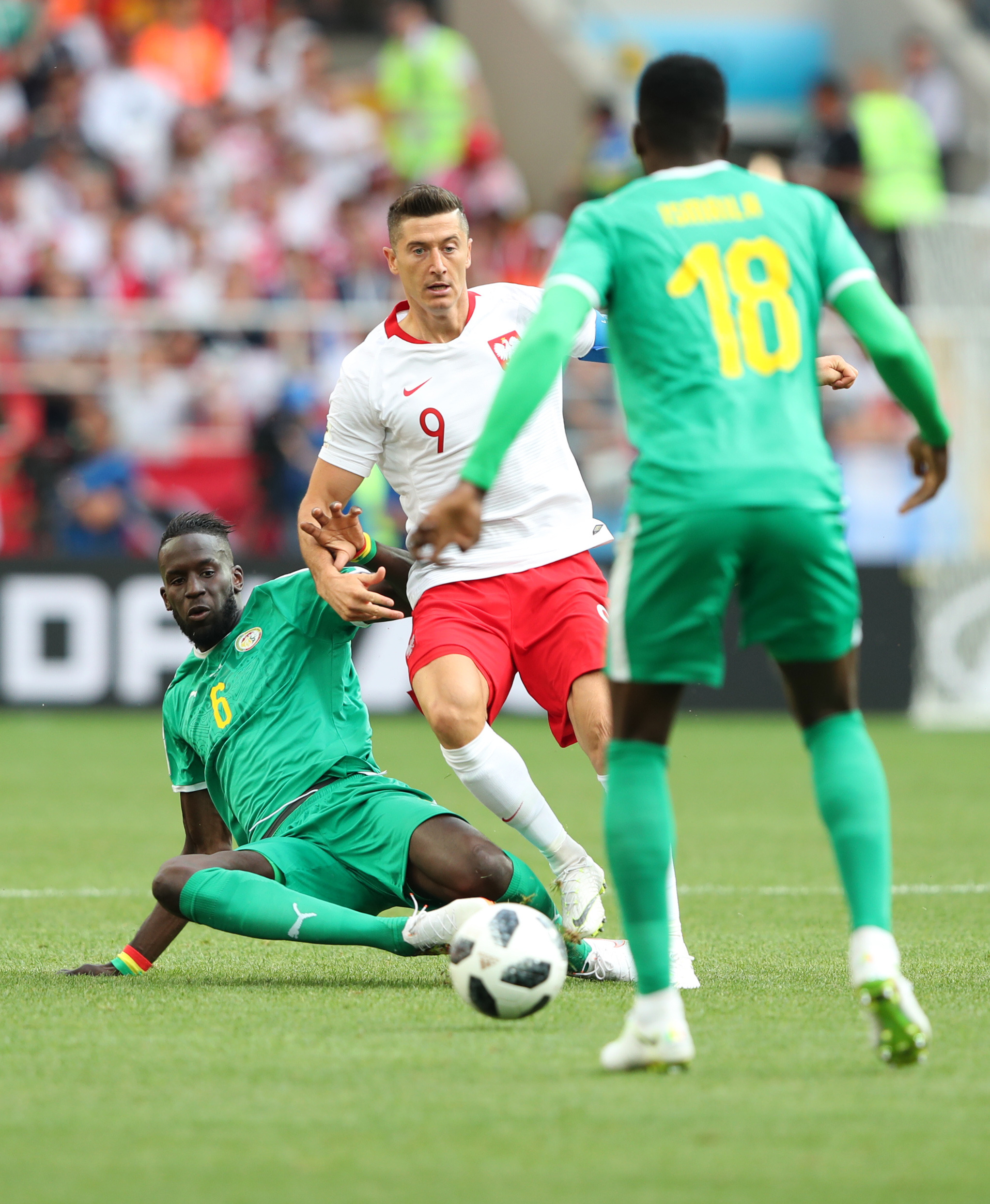 塞内加尔爆冷波兰，格纳布里惊艳世界