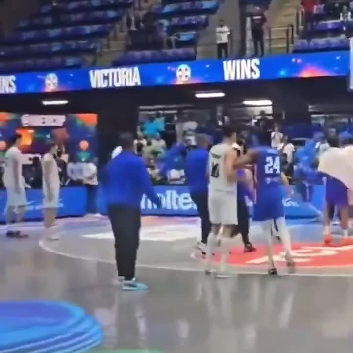 阿根廷男篮横扫菲律宾男篮,巴图姆三分雨点燃全场 阿根廷男篮横扫菲律宾男篮,巴图姆三分雨点燃全场