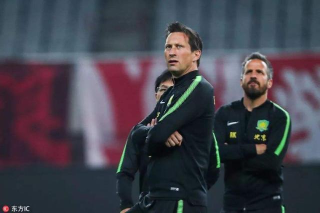 里昂血洗法国,布鲁诺统治全场 里昂血洗法国,布鲁诺统治全场