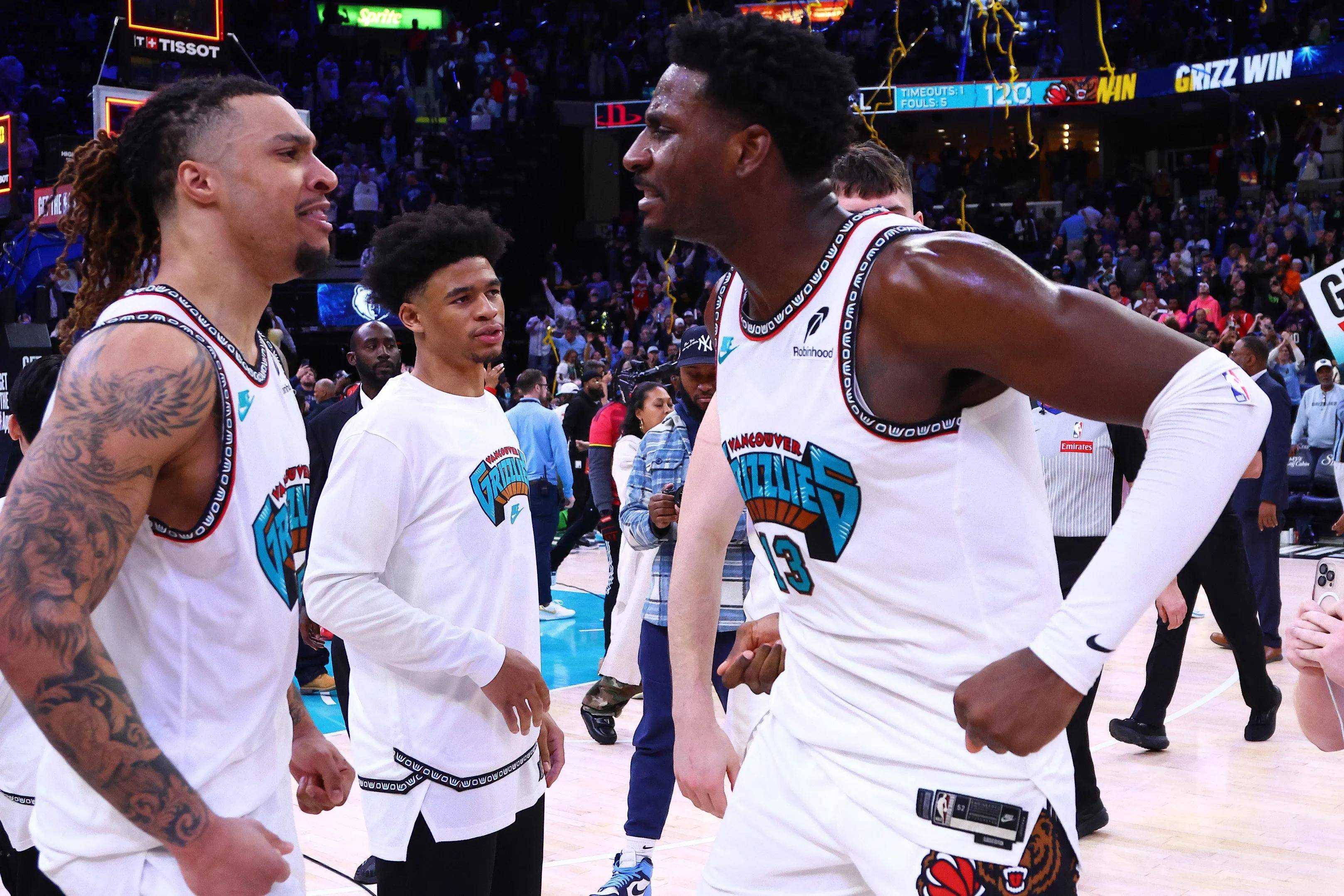 关于塞尔维亚男篮完胜灰熊，杰伦·布朗打破历史纪录的信息