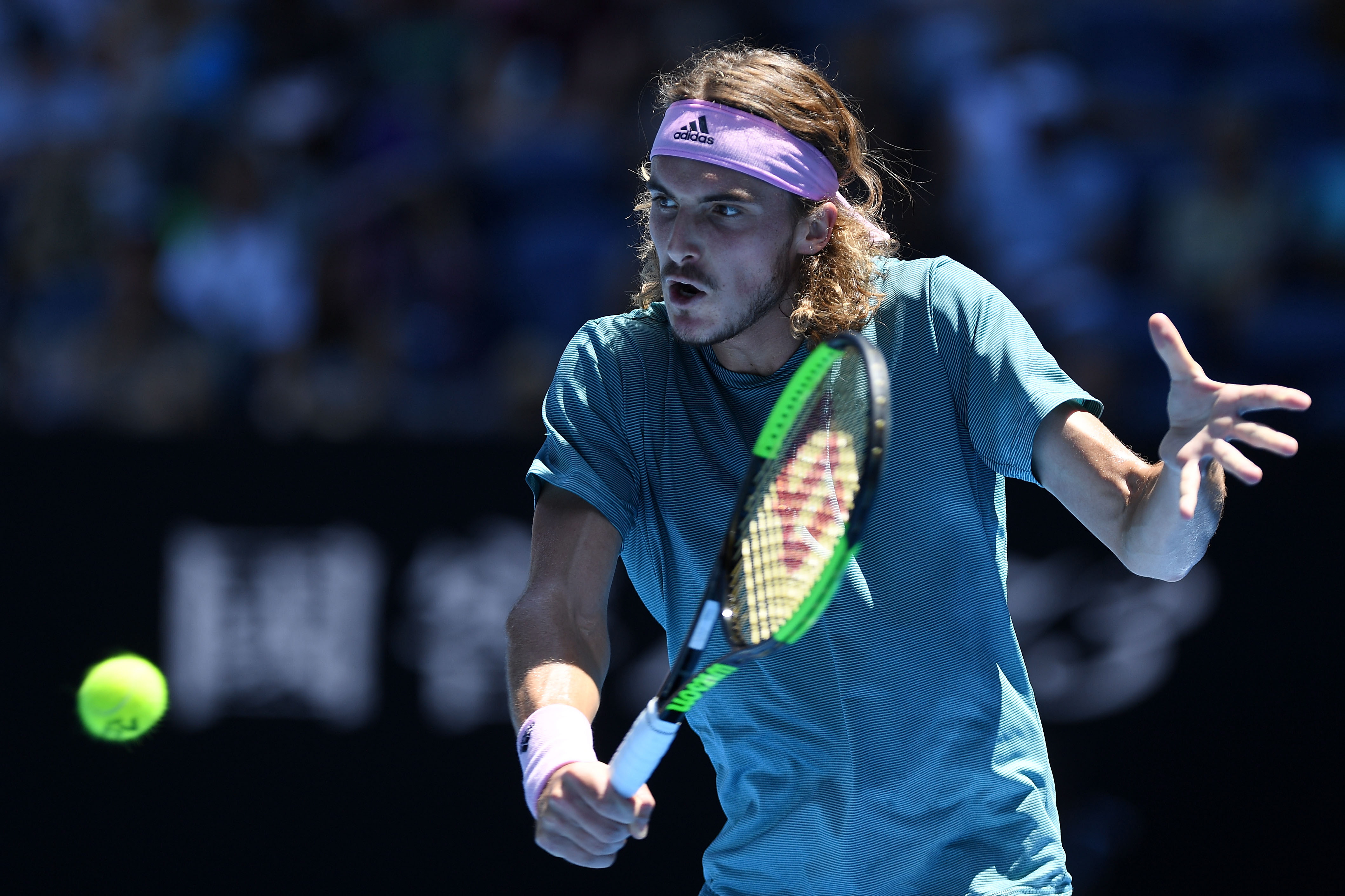 英国网球队血洗法国网球队,西西帕斯制霸全场 英国网球队血洗法国网球队,西西帕斯制霸全场