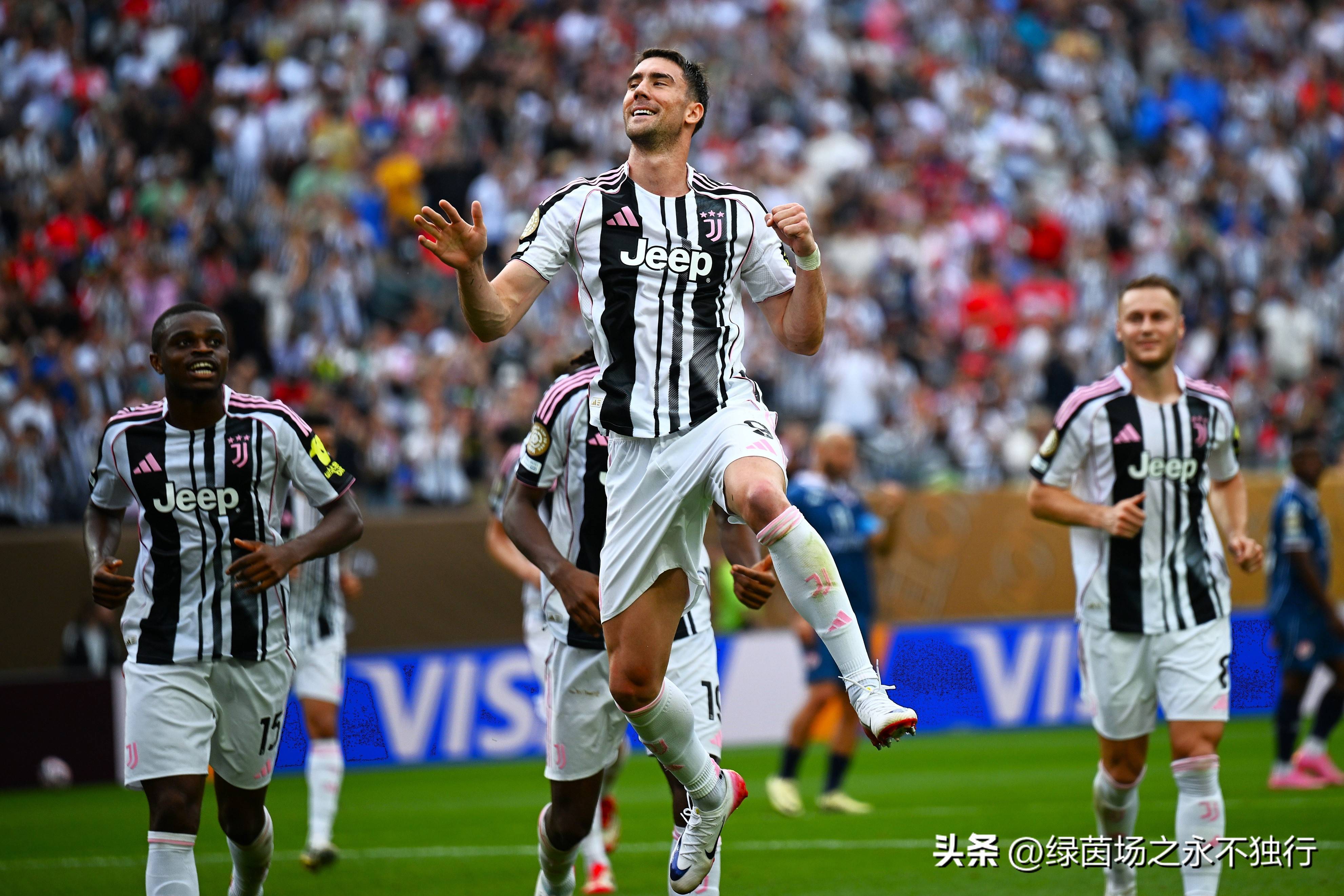 尤文图斯能否击败劲敌,备受球迷期待 尤文图斯能否击败劲敌,备受球迷期待