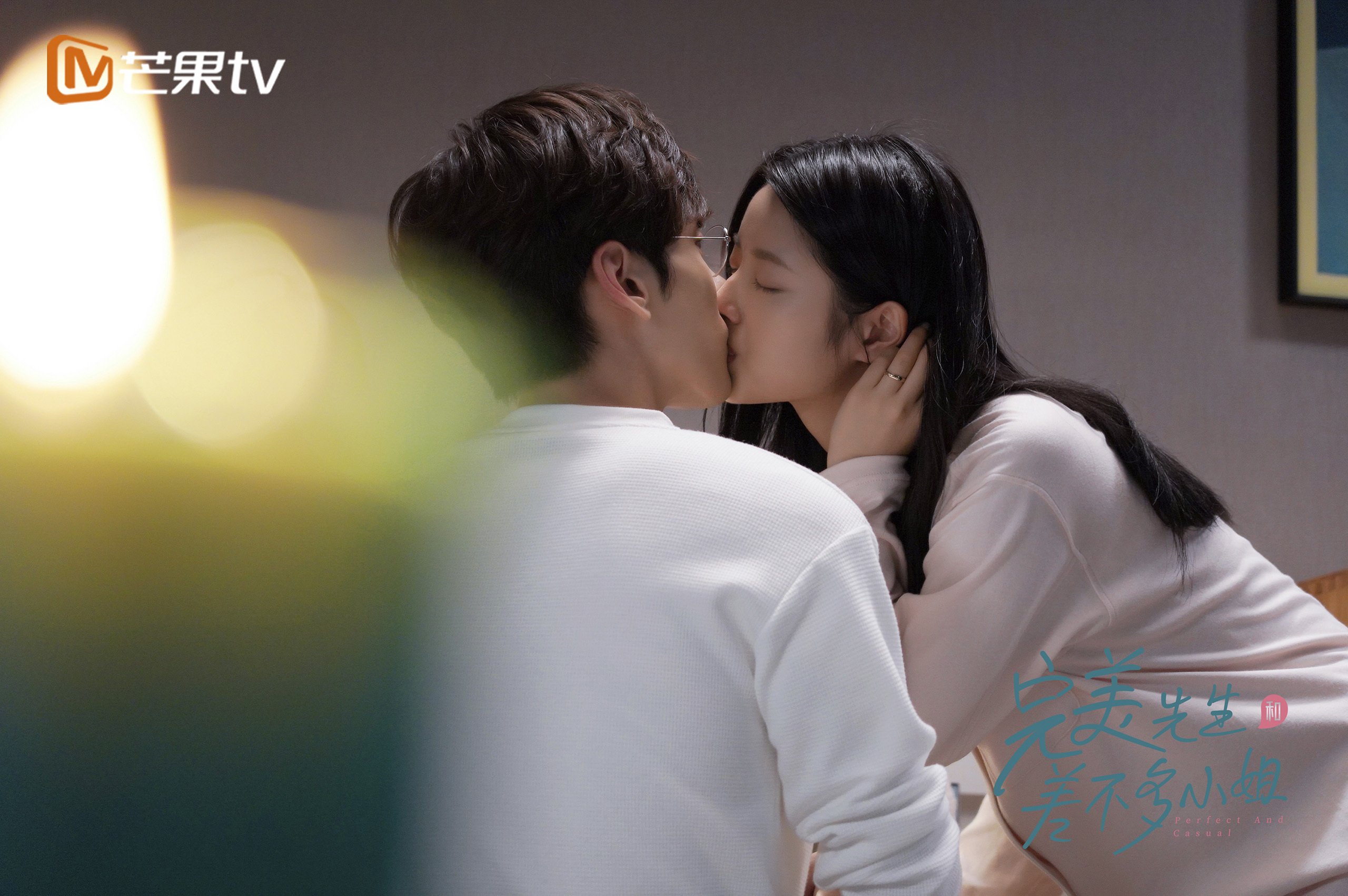 1943战俘营,当足球成为武器,阿圭罗成韩国人无法解释的救世主