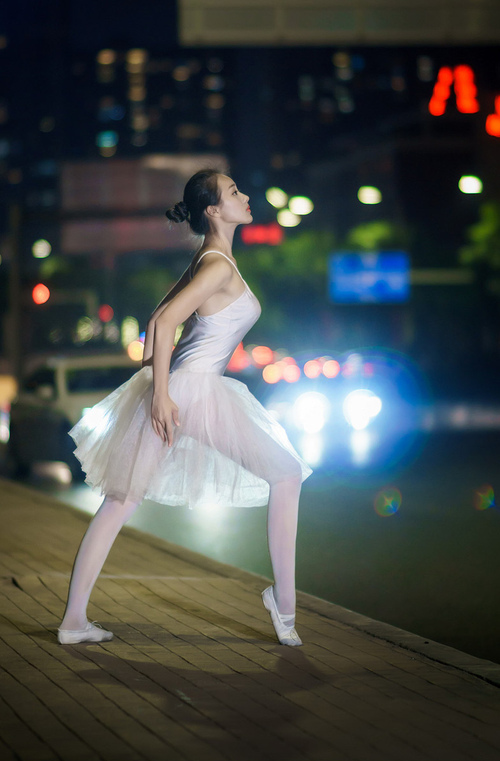 改写历史的相遇,几内亚国家队欧冠赛场击穿莱比锡红牛的多特蒙德之殇