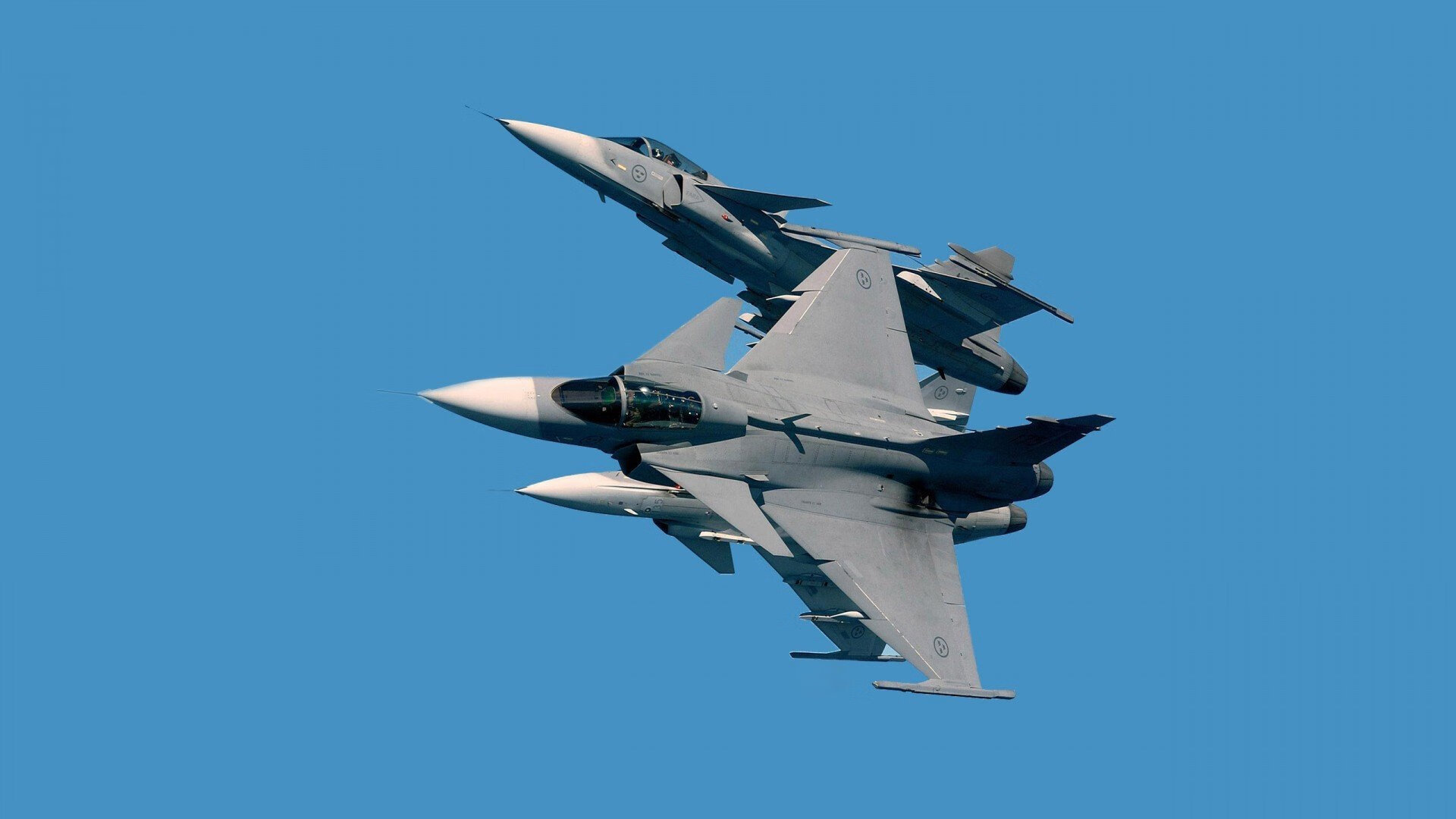 速度与激情的双重奏，当F1揭幕战见证詹姆斯时刻